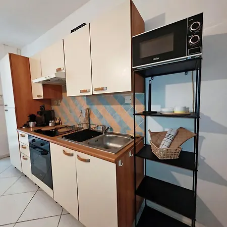 La Grotte Boheme Apartment